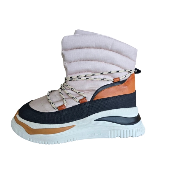 RARE Farm Rio Off White Matelasse Puffy Boot Size 11 - Picture 3 of 10